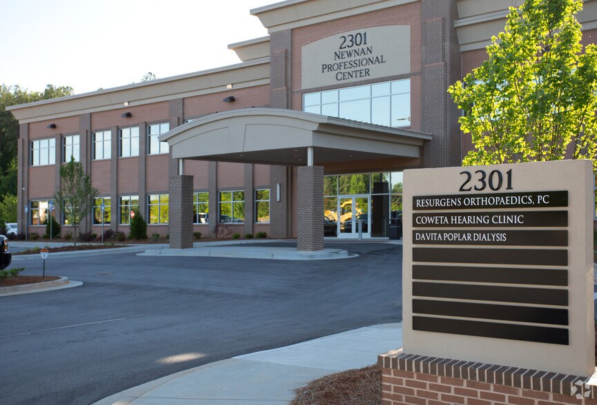 More Photos Of 2301 Newnan Crossing Blvd, Newnan Medical For Lease