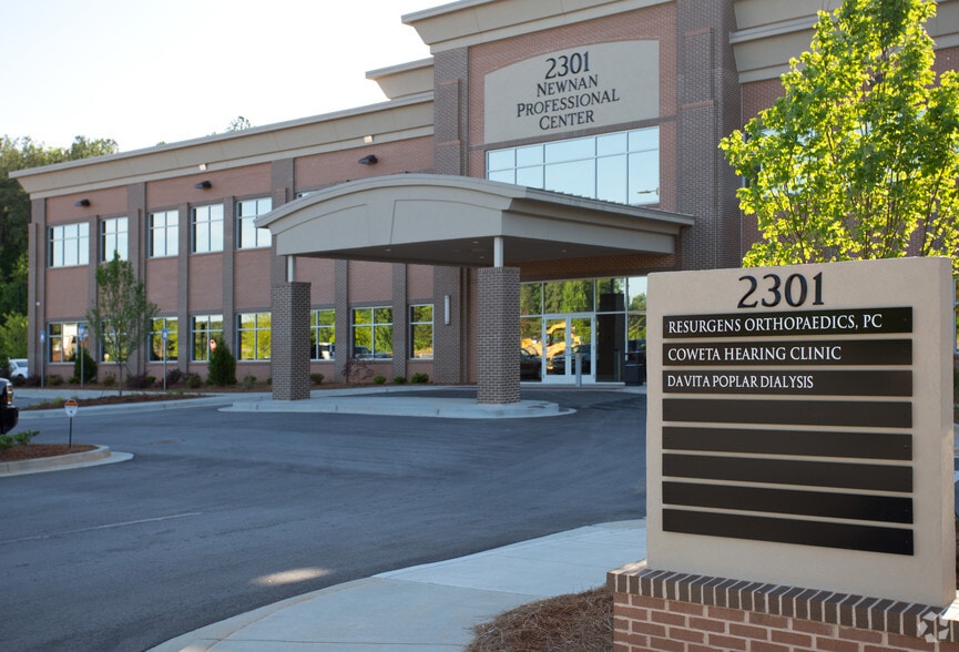 More Photos Of 2301 Newnan Crossing Blvd, Newnan Medical For Lease