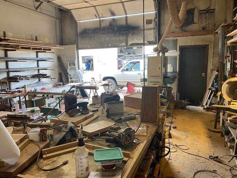 More Photos Of 851 E Hwy 224, Denver Warehouse For Sale