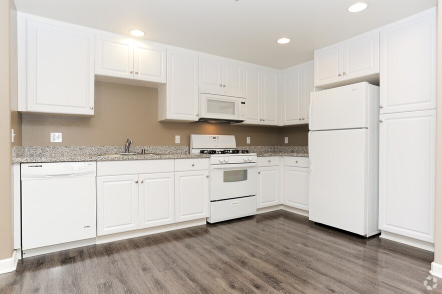 More Photos Of 2855 Foothill Blvd, La Verne Apartments For Lease