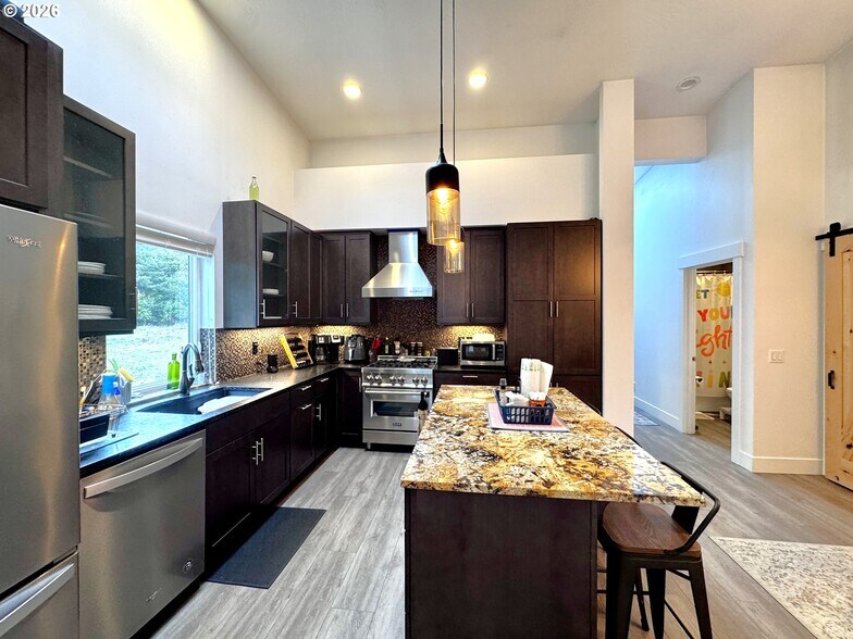 More Photos Of 94353 Leith Rd, Gold Beach Apartments For Sale