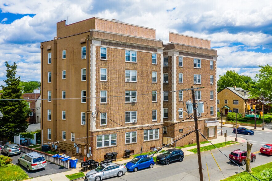 More Photos Of 501-505 Raritan Ave, Highland Park Apartments For Sale