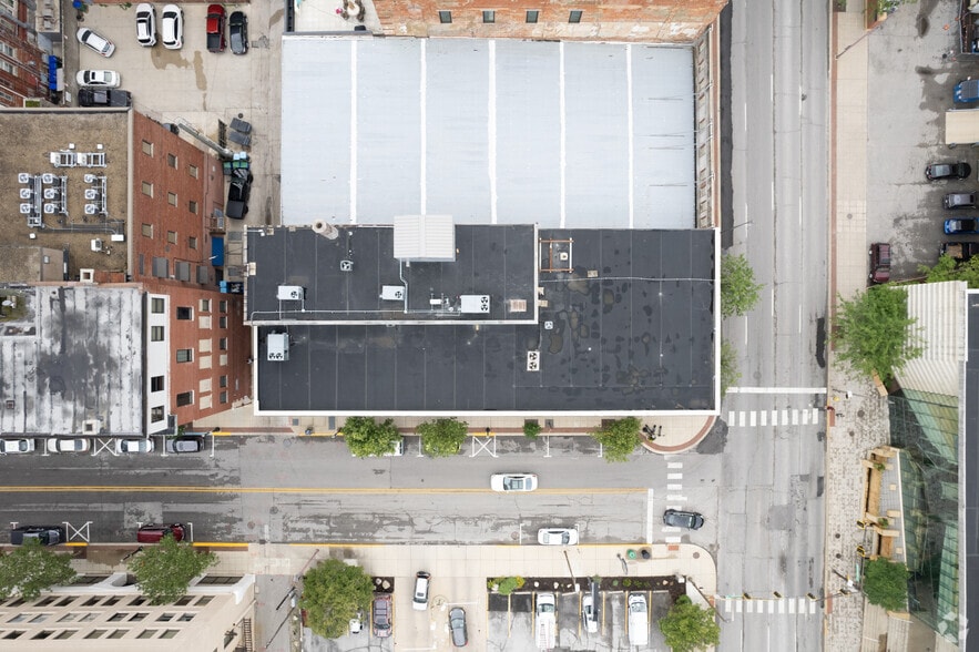 More Photos Of 927 S Harrison St, Fort Wayne Office For Lease