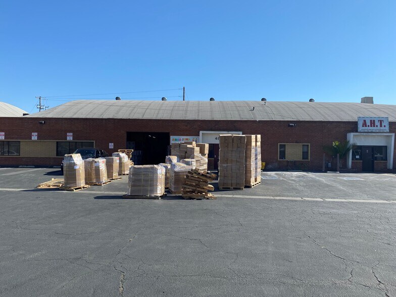 More Photos Of 4528 Brazil St, Los Angeles Warehouse For Lease