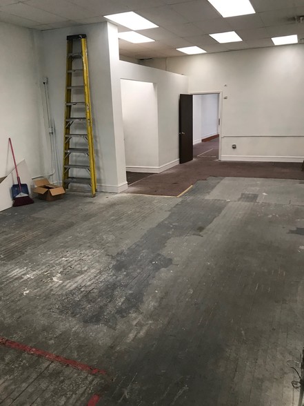 More Photos Of 6442-6450 Cermak Rd, Berwyn Apartments For Lease