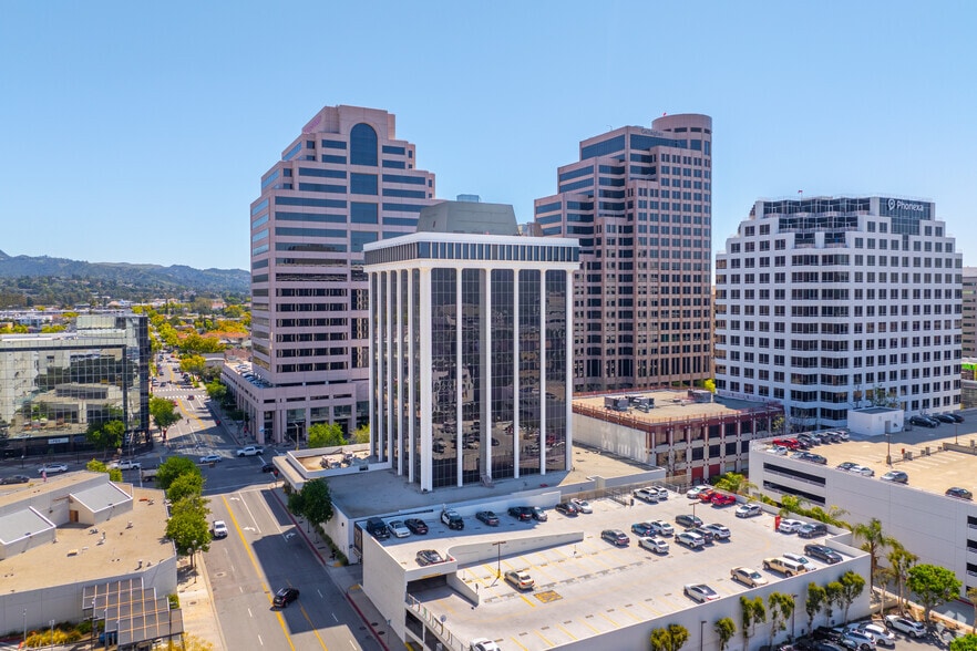 More Photos Of 535 N Brand Blvd, Glendale Office For Lease