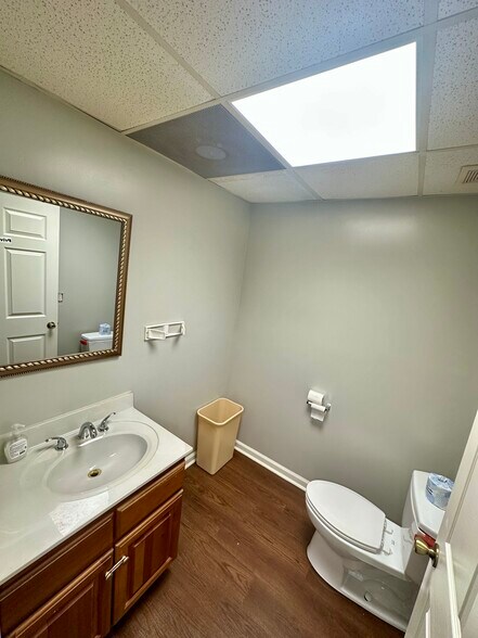 More Photos Of 315 Transport Dr, Cookeville Warehouse For Lease