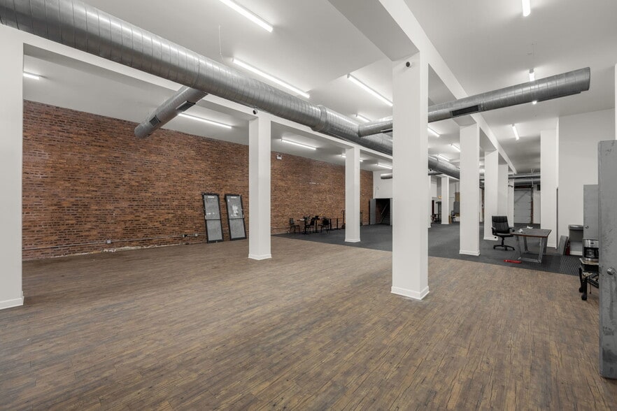 More Photos Of 2327 N Milwaukee Ave, Chicago General Retail For Lease