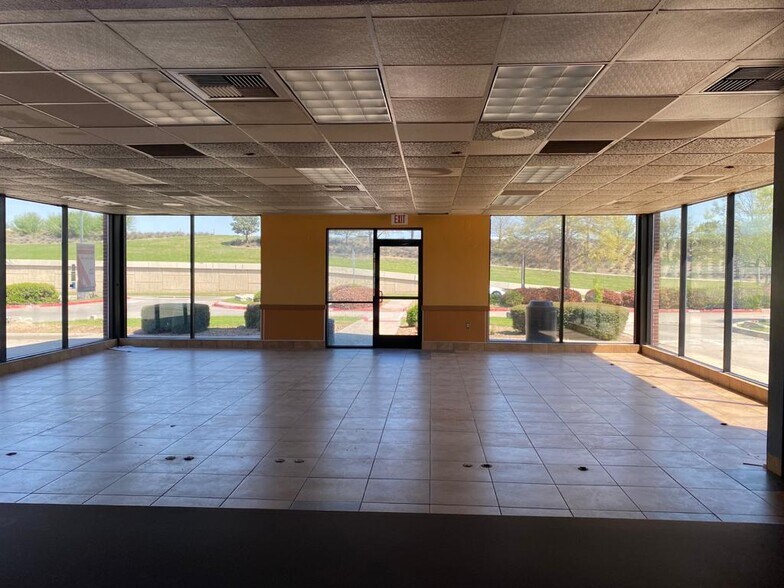 More Photos Of 121 State Highway 121, Coppell Fast Food For Sale