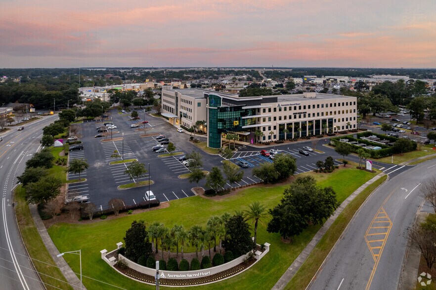 More Photos Of 1601 Airport Blvd, Pensacola Medical For Lease