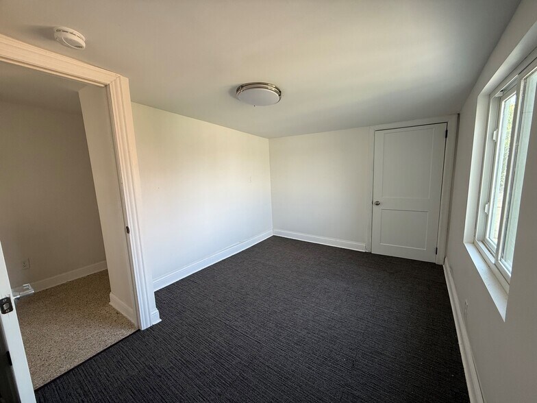 More Photos Of 100-102 N Ohio St, Aurora Storefront Retail Residential For Sale