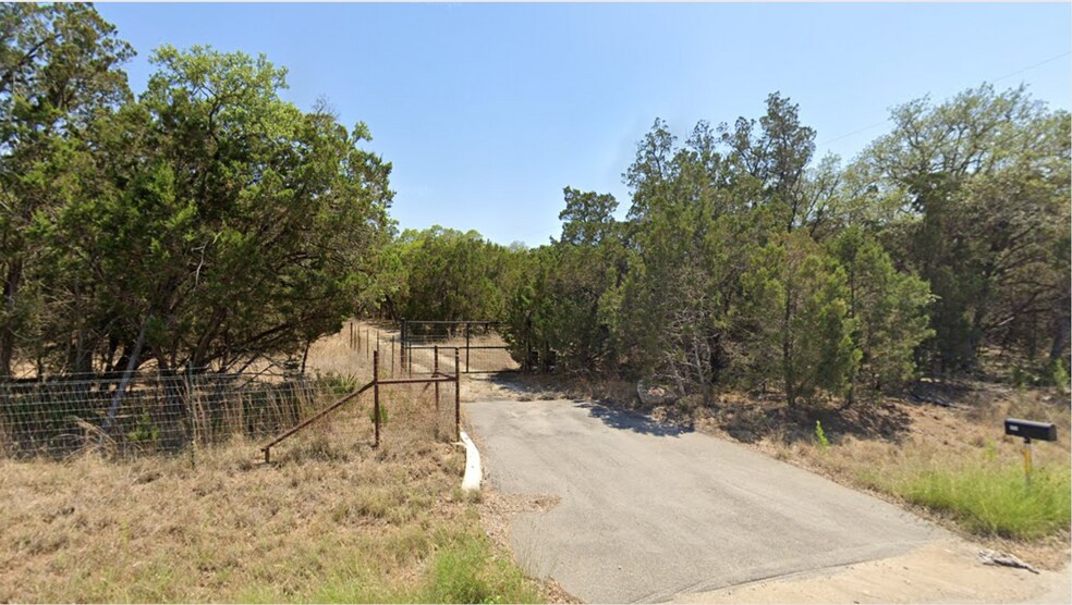 More Photos Of 908 W Borgfeld Dr, San Antonio Land For Lease