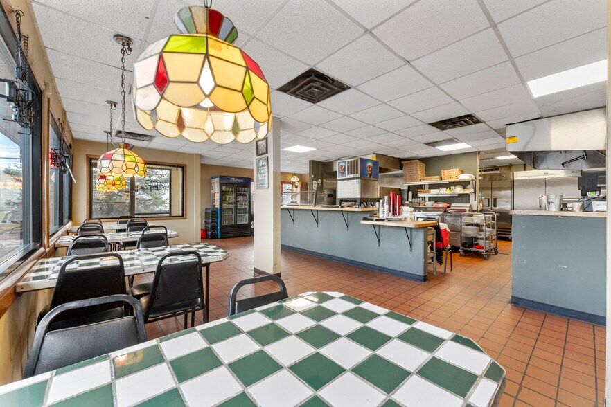 More Photos Of 1850 John Fries Hwy, Quakertown Restaurant For Sale