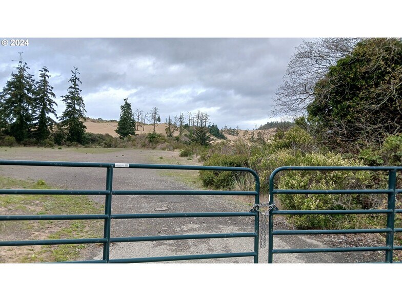 More Photos Of 92851 Trans Pacific Pkwy, North Bend Land For Sale