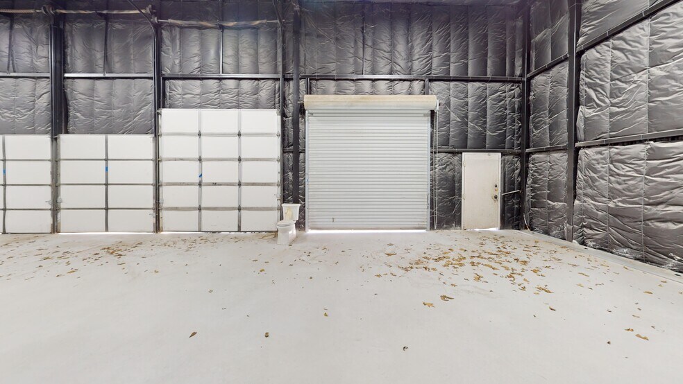 More Photos Of 2811 E 5th St, Austin Storefront Retail Office For Lease