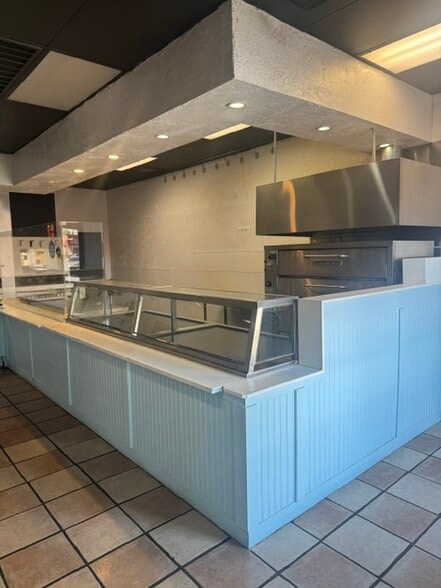 More Photos Of 6135-6145 W Sahara Ave, Las Vegas Unknown For Lease