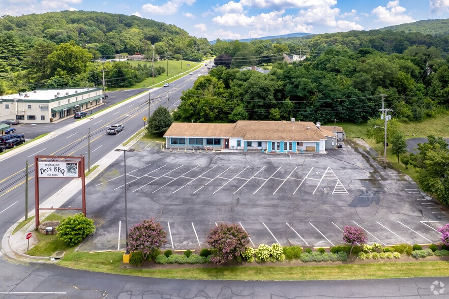 Primary Photo Of 865 John Marshall Hwy, Front Royal Restaurant For Sale