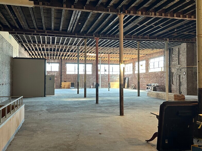 More Photos Of , Waterville General Retail For Sale