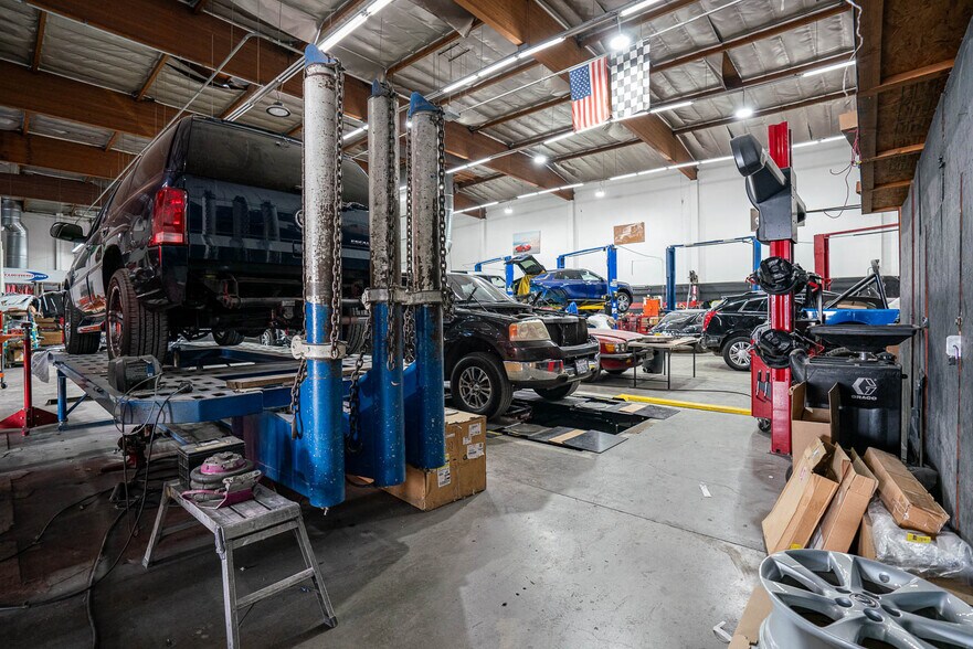 More Photos Of 12301 Sherman Way, North Hollywood Warehouse For Sale