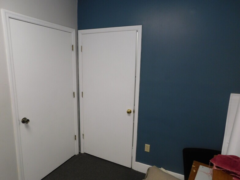 More Photos Of 120 E Pine St, Lakeland Office For Lease