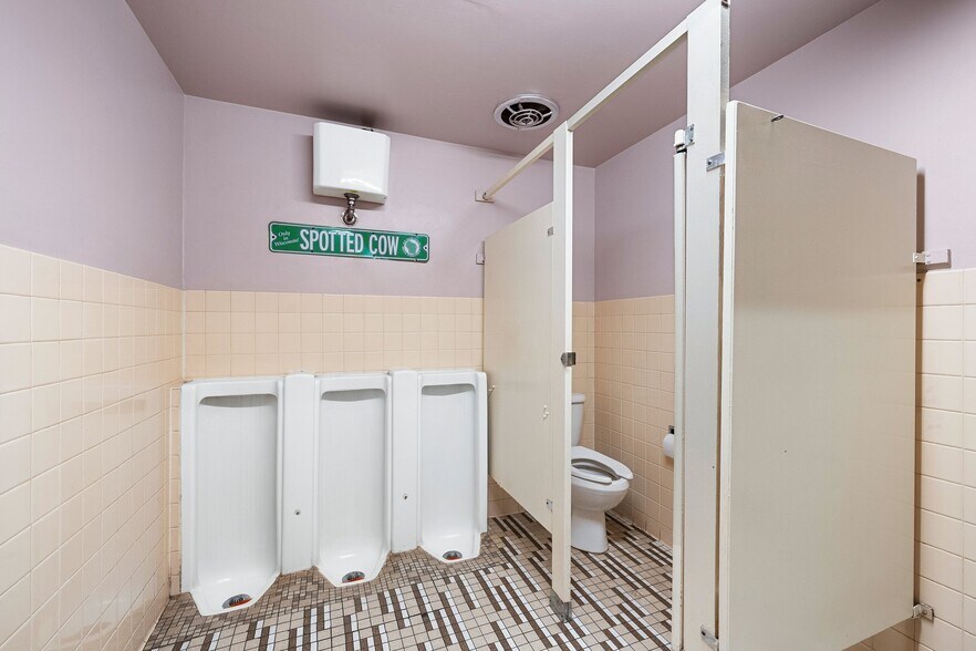 More Photos Of W11466 US Hwy 8, Dunbar Restaurant For Sale