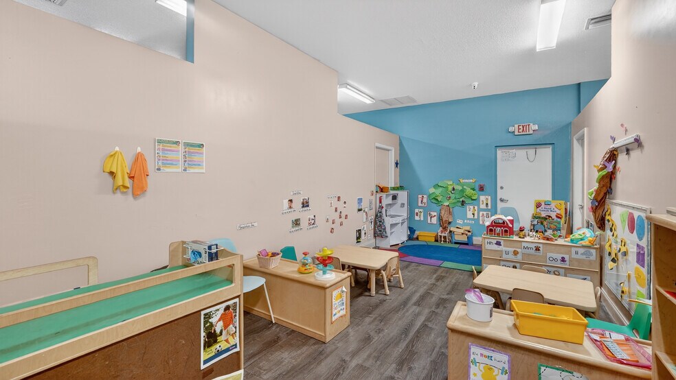 More Photos Of 750 NW 96th St, Miami Daycare Center For Sale