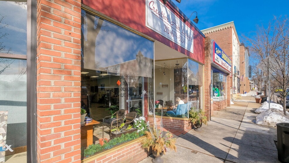 More Photos Of 42 S York Rd, Hatboro Storefront For Sale