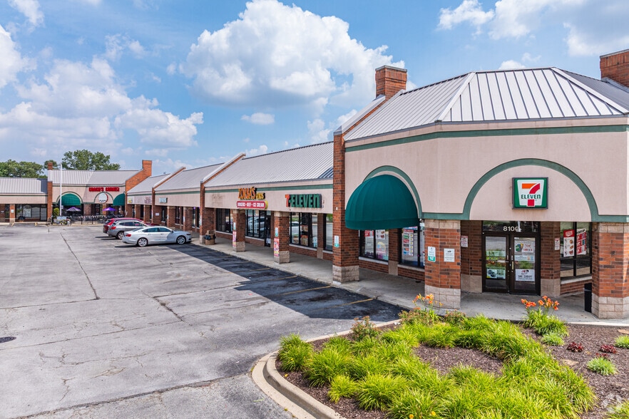 Primary Photo Of 8100-8134 W 143rd St, Orland Park General Retail For Lease