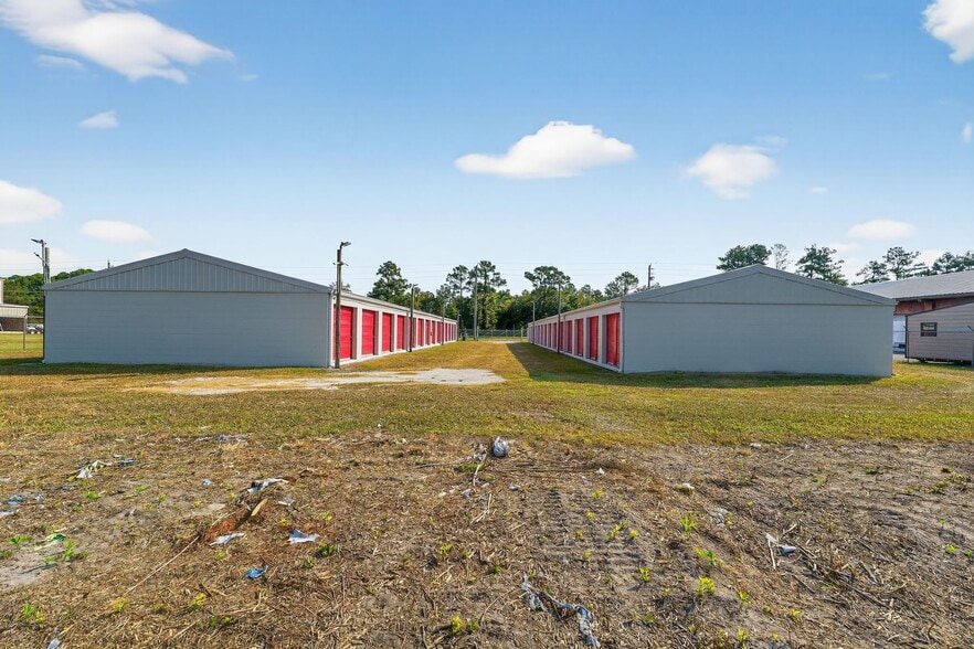 More Photos Of 3010 NW Us Highway 41, Lake City Self Storage For Sale