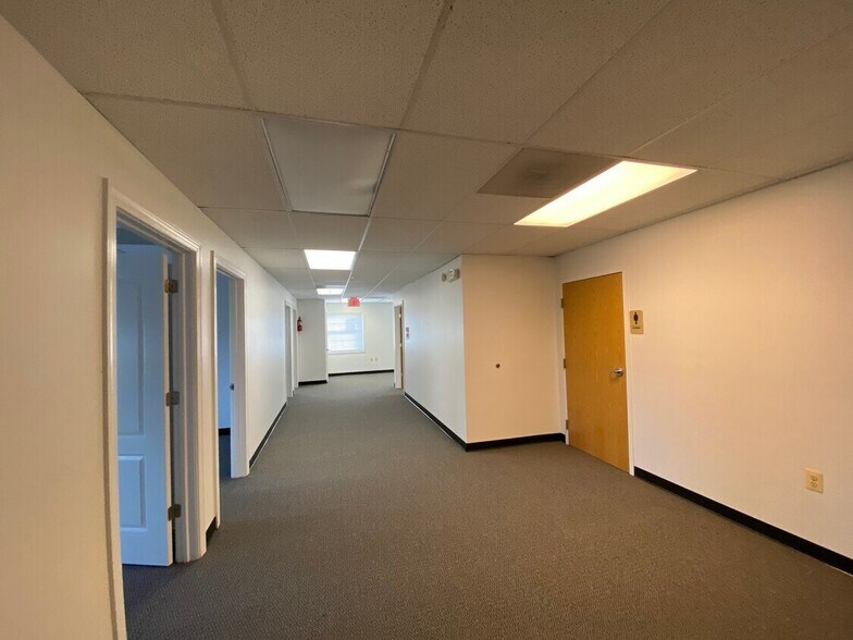 More Photos Of 10529-10535 Crestwood Dr, Manassas Medical For Lease