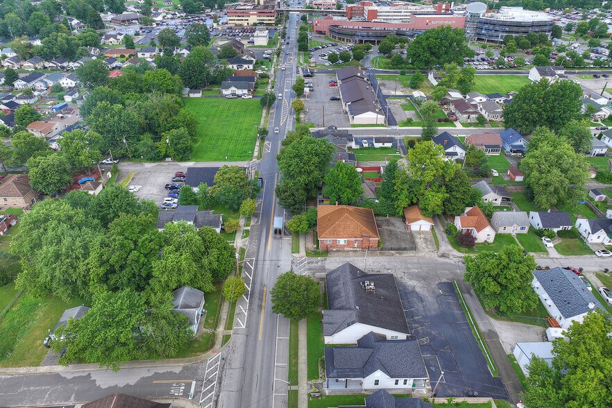 More Photos Of 1604 State St, New Albany Office For Sale