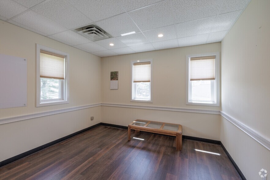 More Photos Of 8 Marcella Ave, West Orange Medical For Sale