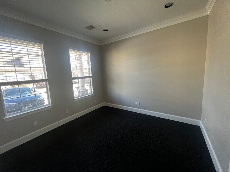 More Photos Of 25511 Budde Rd, The Woodlands Office For Lease
