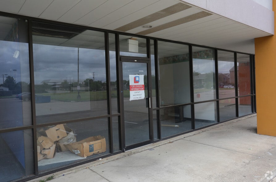 More Photos Of 3005-3007 S Carrier Pky, Grand Prairie Unknown For Lease