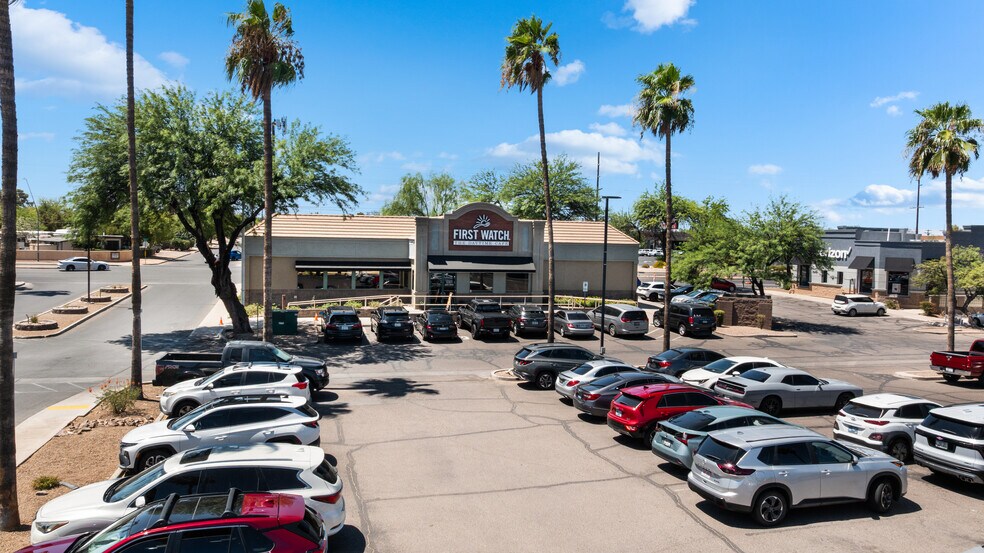 More Photos Of 4775 E Grant Rd, Tucson Restaurant For Sale