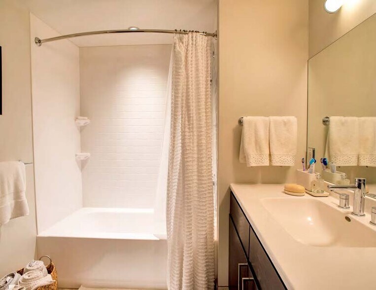 More Photos Of 538 Erie Blvd W, Syracuse Apartments For Lease