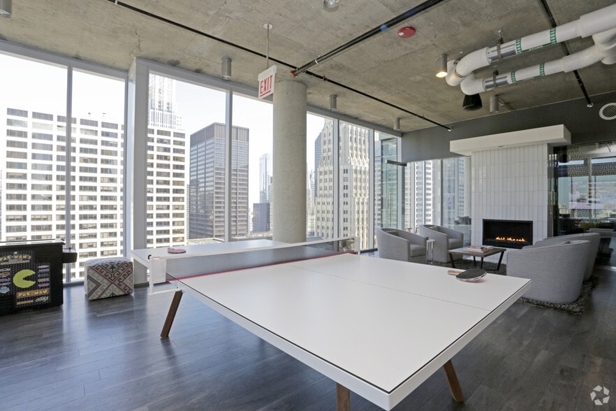 More Photos Of 215 W Lake St, Chicago Apartments For Lease