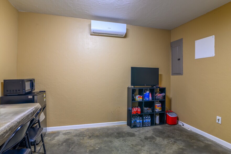 More Photos Of 21974 State Highway 155 S, Flint Land For Sale