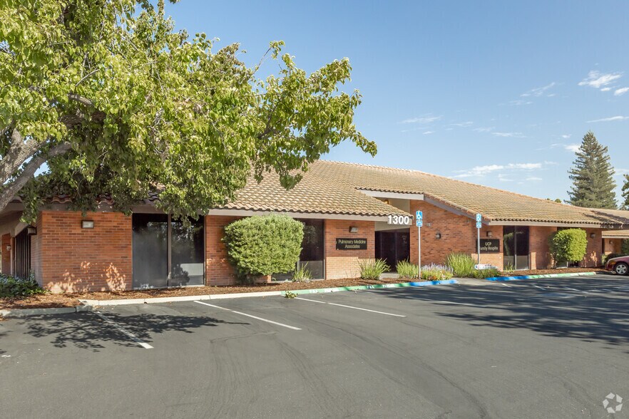 More Photos Of 1300 Ethan Way, Sacramento Office For Lease