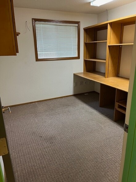 More Photos Of 9709 124th St E, Puyallup Specialty For Lease