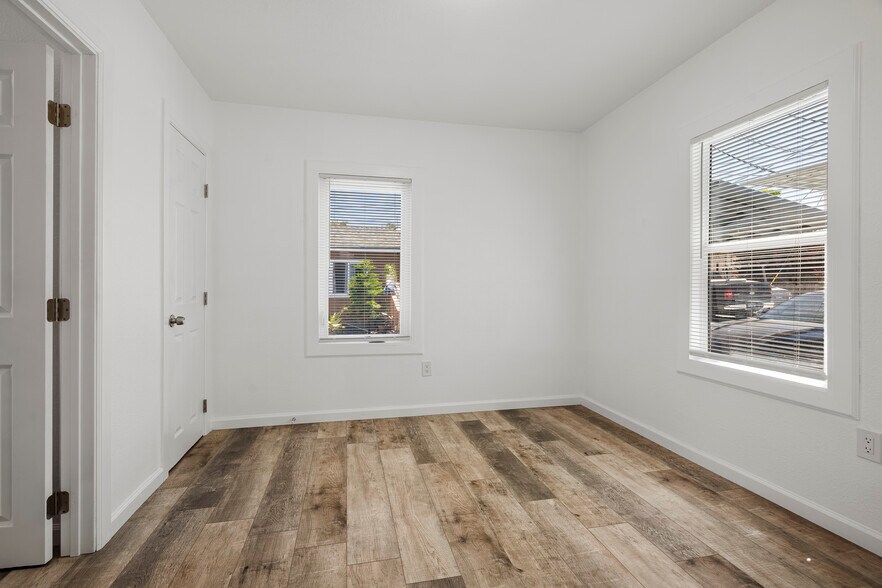 More Photos Of 19-37 Washington St, Bay, Bay Point Apartments For Sale