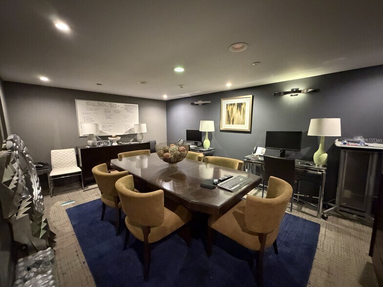 More Photos Of 44 W 24th St, New York Apartments For Lease