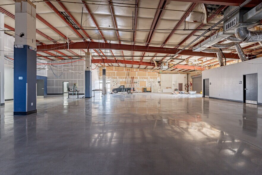 More Photos Of 4205 W Glenrosa Ave, Phoenix Warehouse For Lease