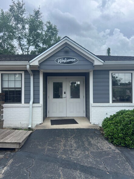 More Photos Of 1377 Cross Creek Cir, Tallahassee Loft Creative Space For Sale