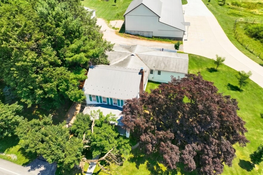 More Photos Of 6670 Baltimore Pike, Littlestown Specialty For Sale