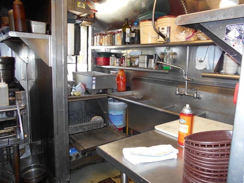 More Photos Of 2236 Lake Tahoe Blvd, South Lake Tahoe Bar For Sale
