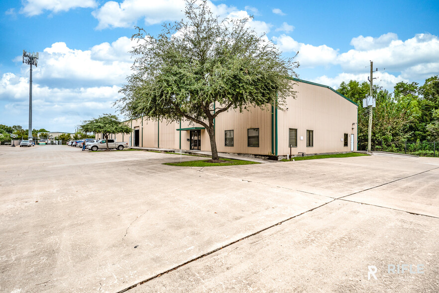 Primary Photo Of 5726 Teague Rd, Houston Distribution For Lease