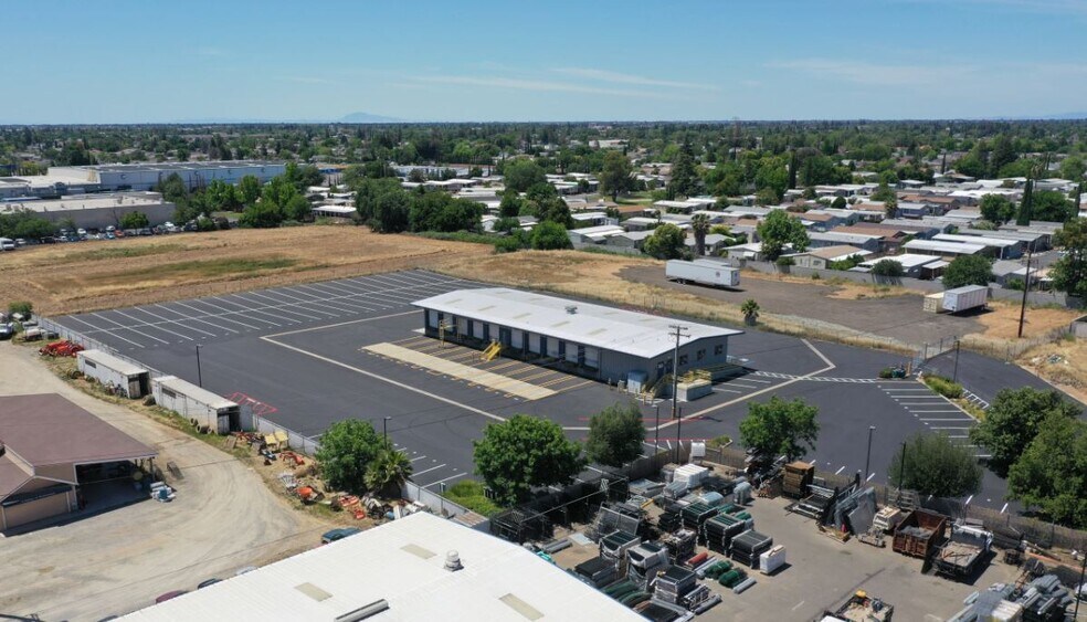 More Photos Of 7444 Reese Rd, Sacramento Distribution For Lease