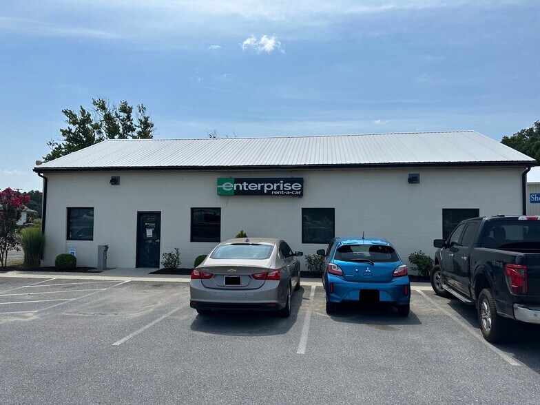 More Photos Of 3109 Ocean Gtwy, Cambridge Freestanding For Sale