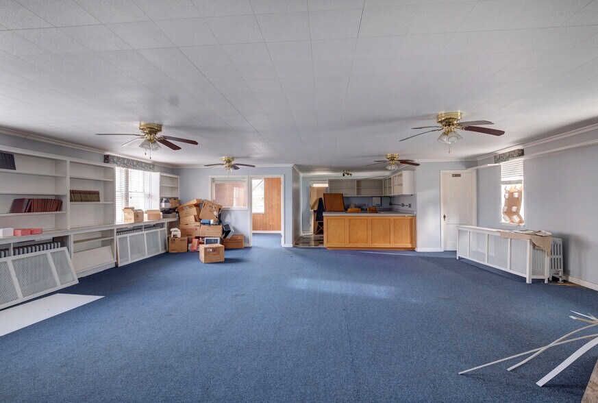 More Photos Of 329 4th St, Wausau Storefront Retail Residential For Sale